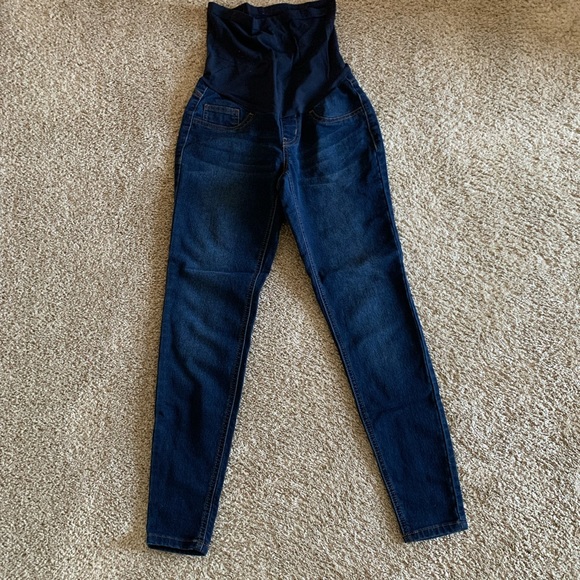 Maternity Bundle - Picture 8 of 9